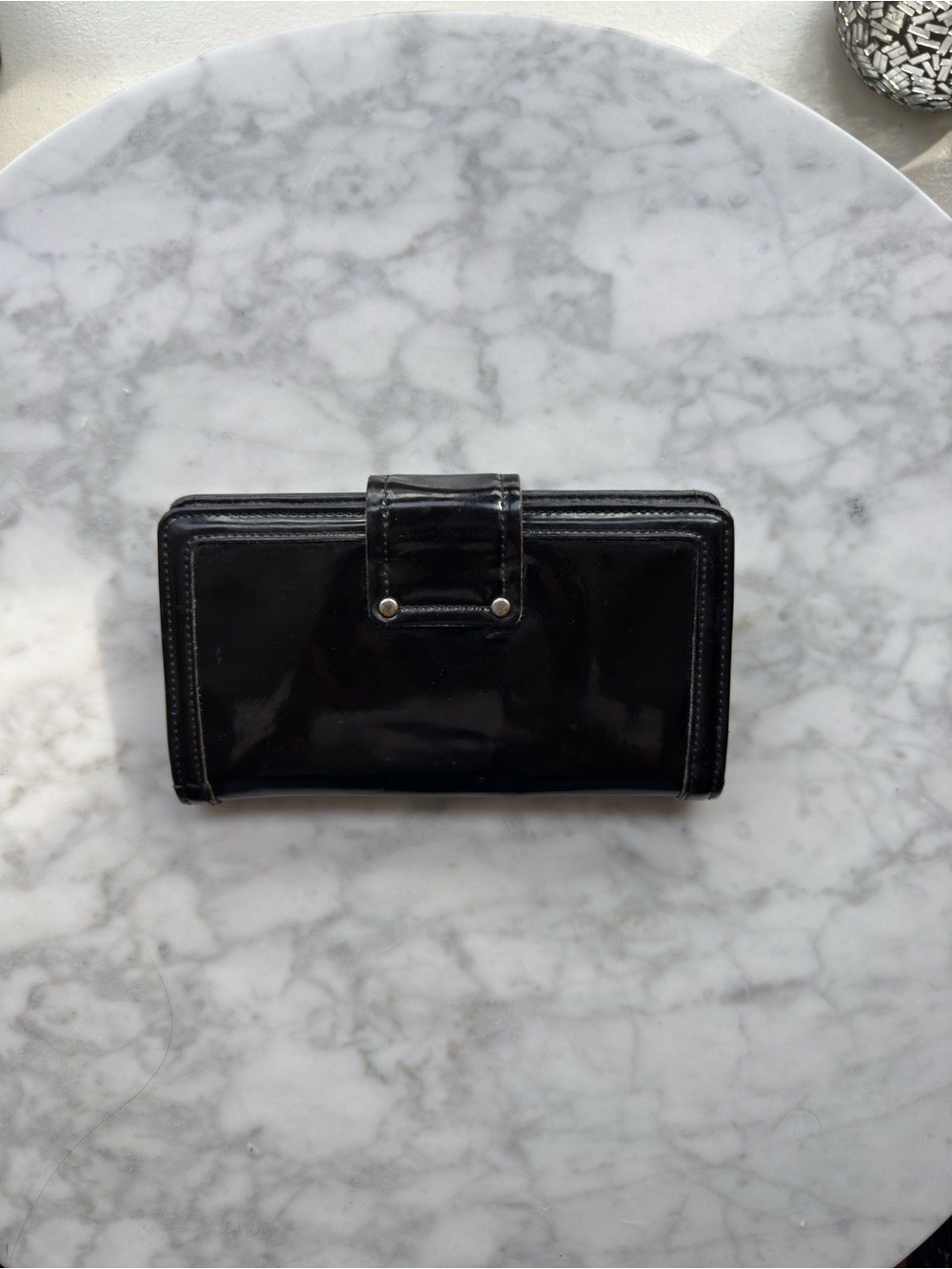 Marc Jacobs Black Patent Leather Snap Wallet (Very good condition) - Picture 2 of 3